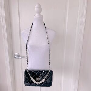 Badgley Mischka Crossbody Women’s Pearl Quilting Detail Shoulder Bag Black